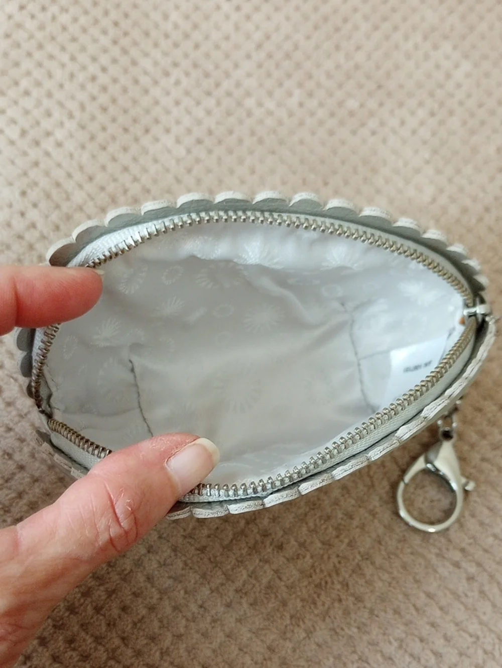 UGG Silver Scallop Leather Coin Keychain Pouch